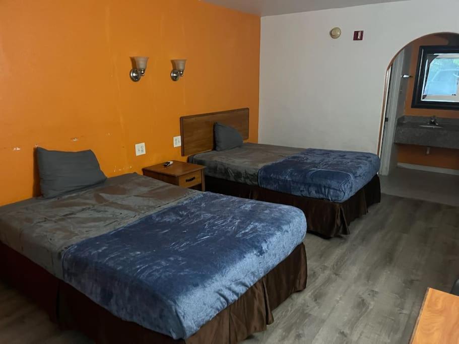 Hotel 2 Double Bed Studio 109 & Hot Tub Livingston Buitenkant foto